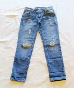 DIY Ideas and Tutorials to Refashion Old Jeans